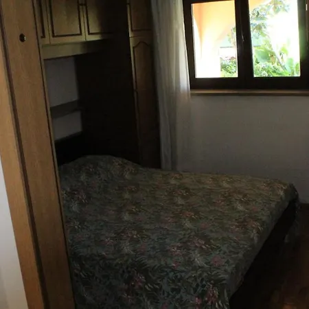 Apartament 100m2, Full Opremljen, Privatni Parking. Pula