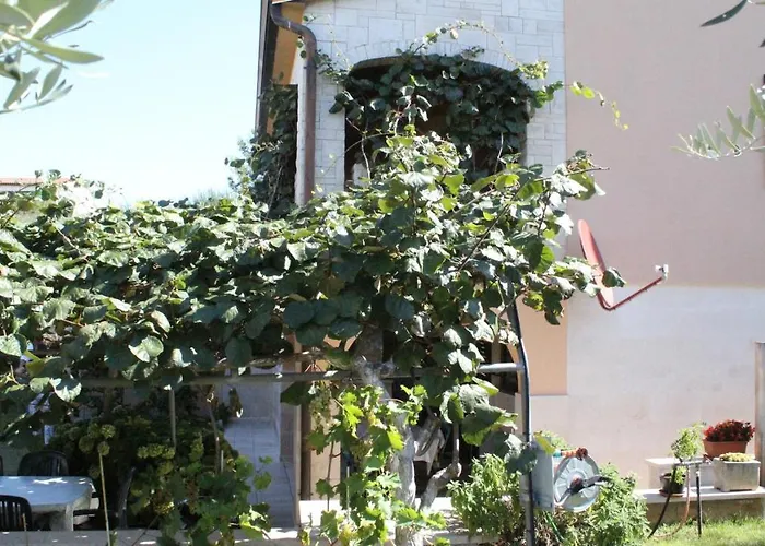 100m2, Full Opremljen, Privatni Parking. Appartamento *